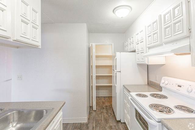 2-bedroom apartment at Autumn Oaks Apartments in Suisun City, CA